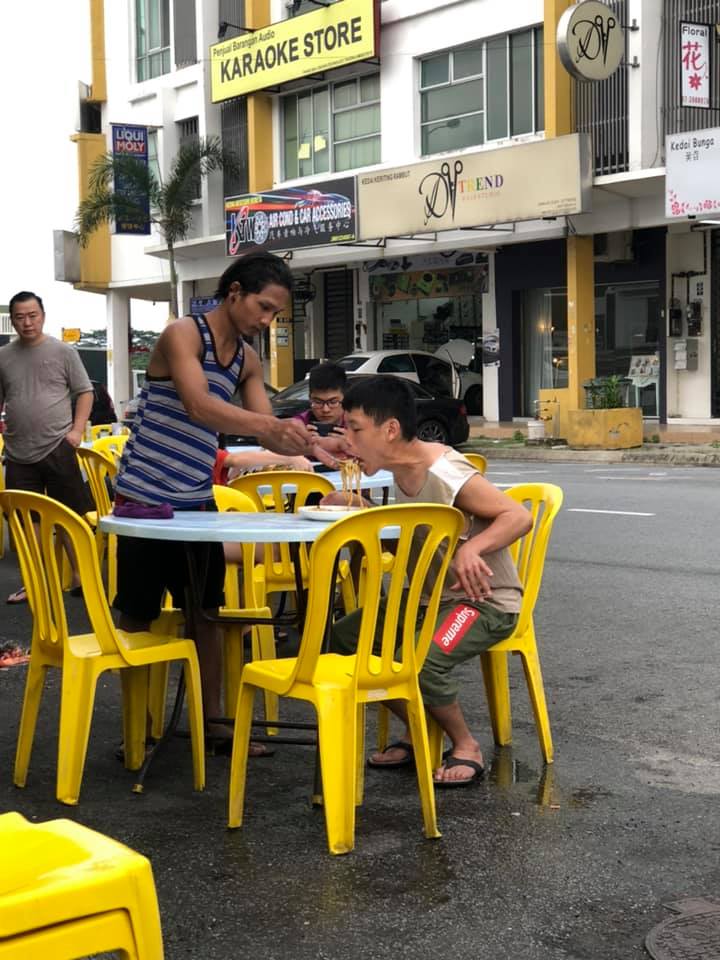 Pekerja asing di Johor Bahru mengharukan netizen apabila ...
