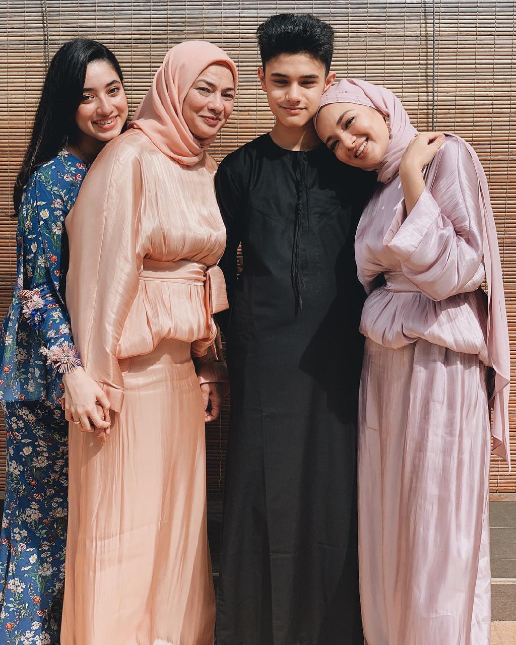  FOTO RAYA 7 Artis Paling Popular Malaysia Di Syawal 2019 